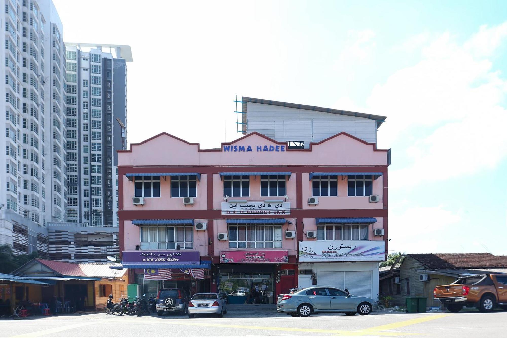 Oyo 89755 D&D Budget Inn 哥打巴鲁 外观 照片